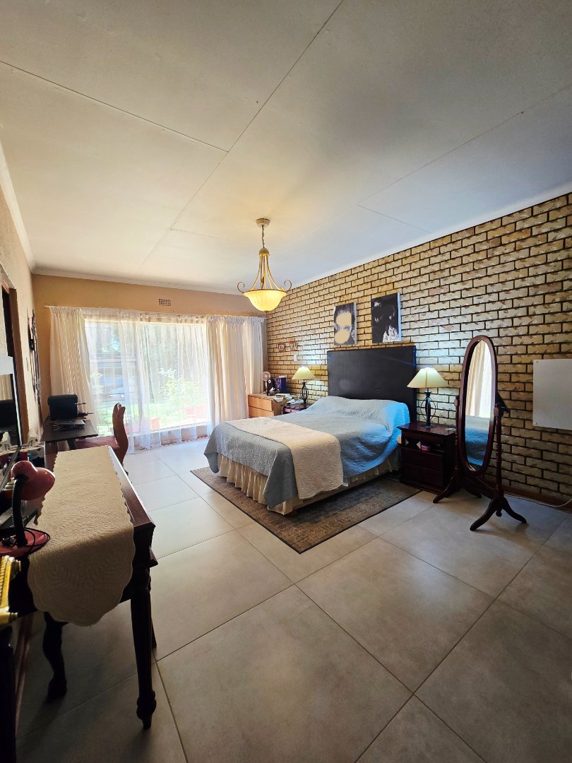 4 Bedroom Property for Sale in Flamwood North West